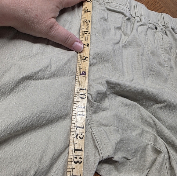 C J Banks Plus Size 2X Elastic Waist Capris Light Khaki - Picture 8 of 8